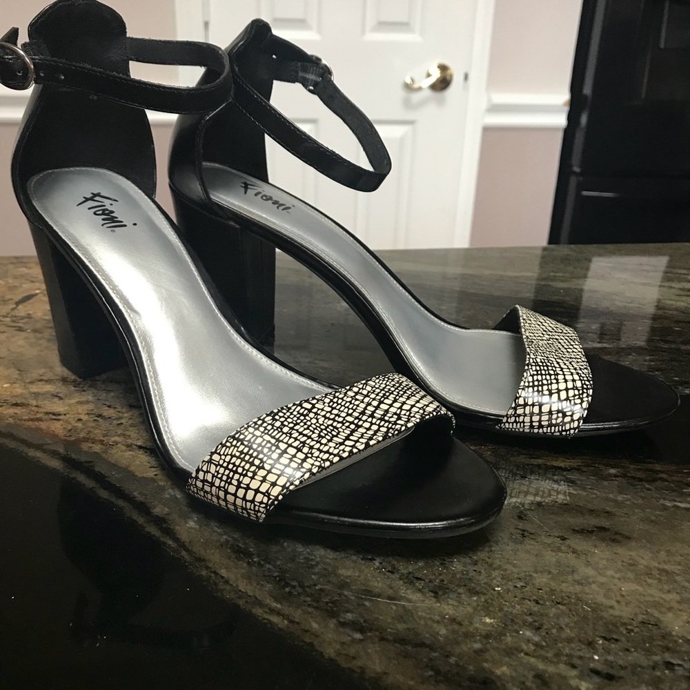 Ladies heels